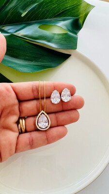 Conjunto Gota Cravejada Cristal