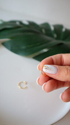 Brinco Piercing Ponto de Luz
