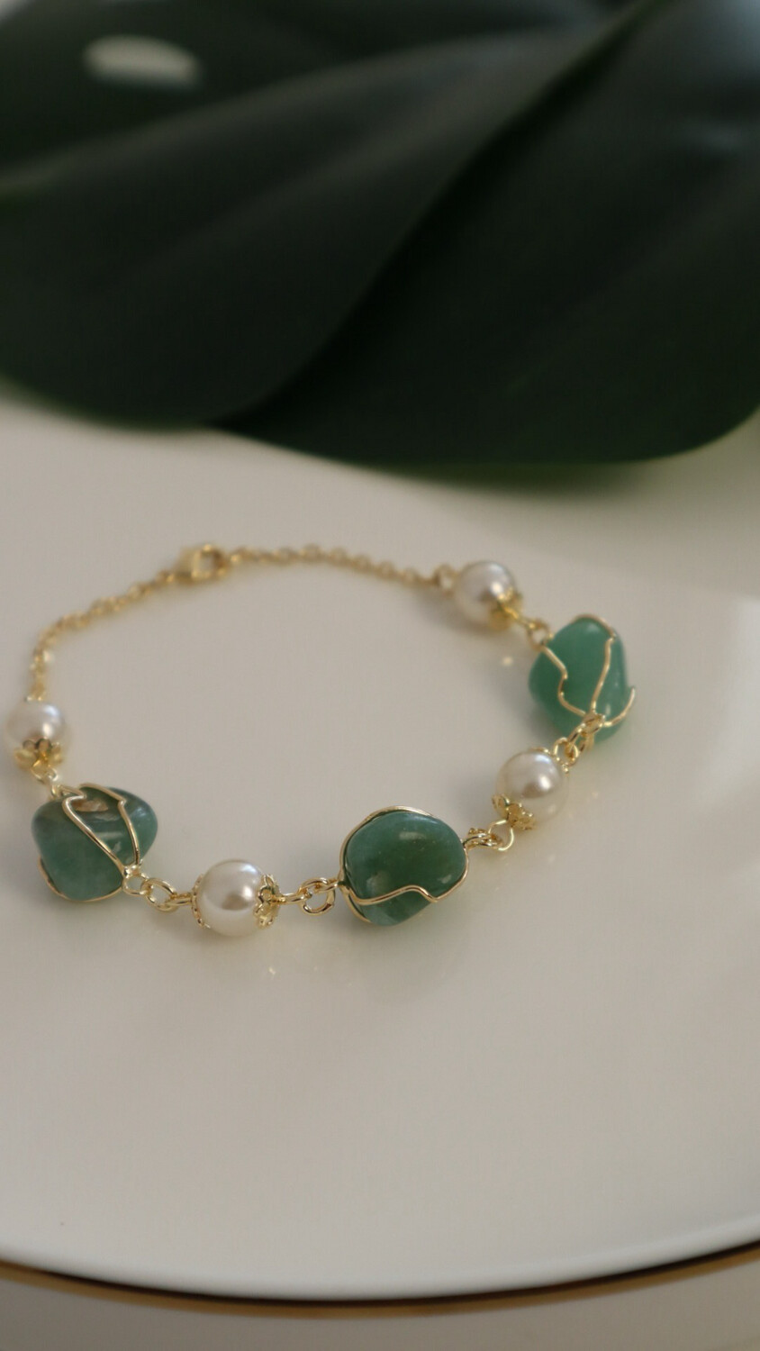 Pulseira Pedra Bruta e Pérolas