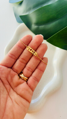 Pulseira Regulável Placa Love