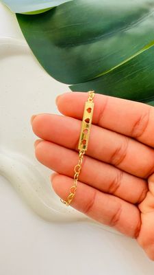 Pulseira Infantil Corações.