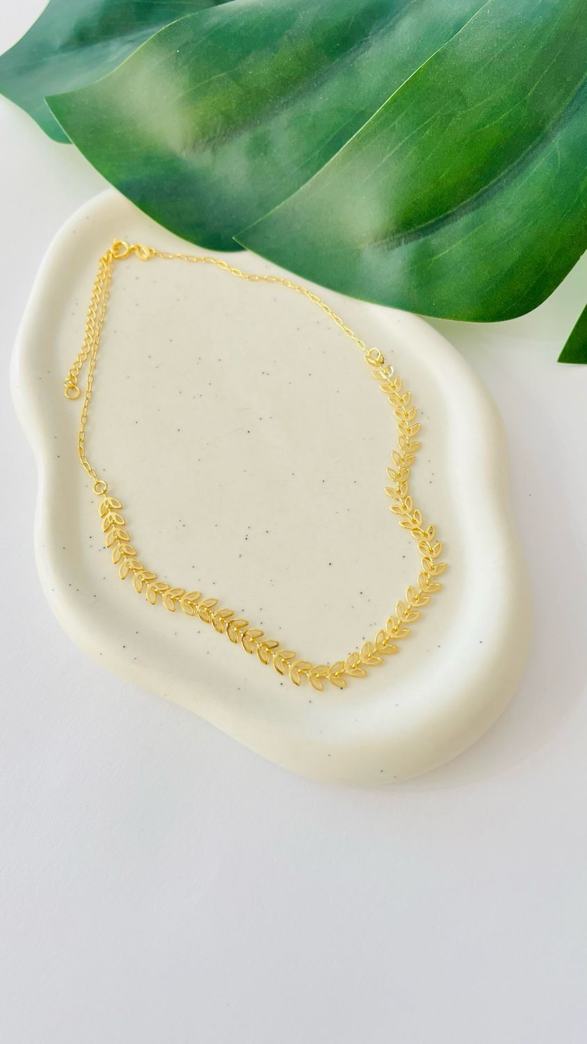 Choker Trabalhada Folhas