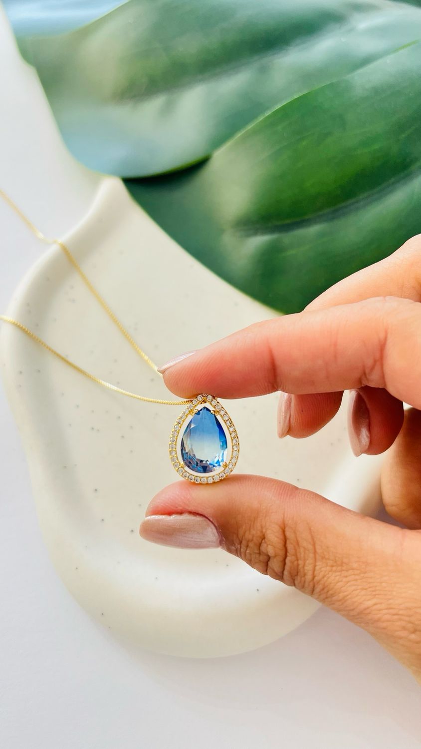 Colar Gota Azul Degradê