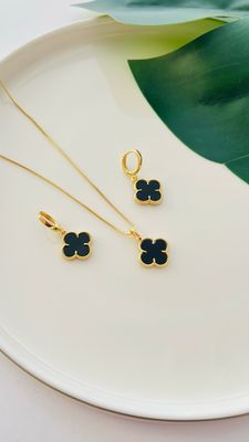 Conjunto Flor Negra