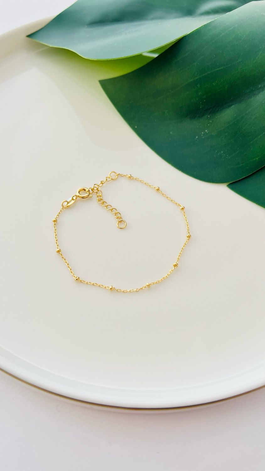 Pulseira Delicada Bolinhas