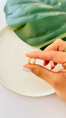 Argola Delicada 3 Fileiras Cristal