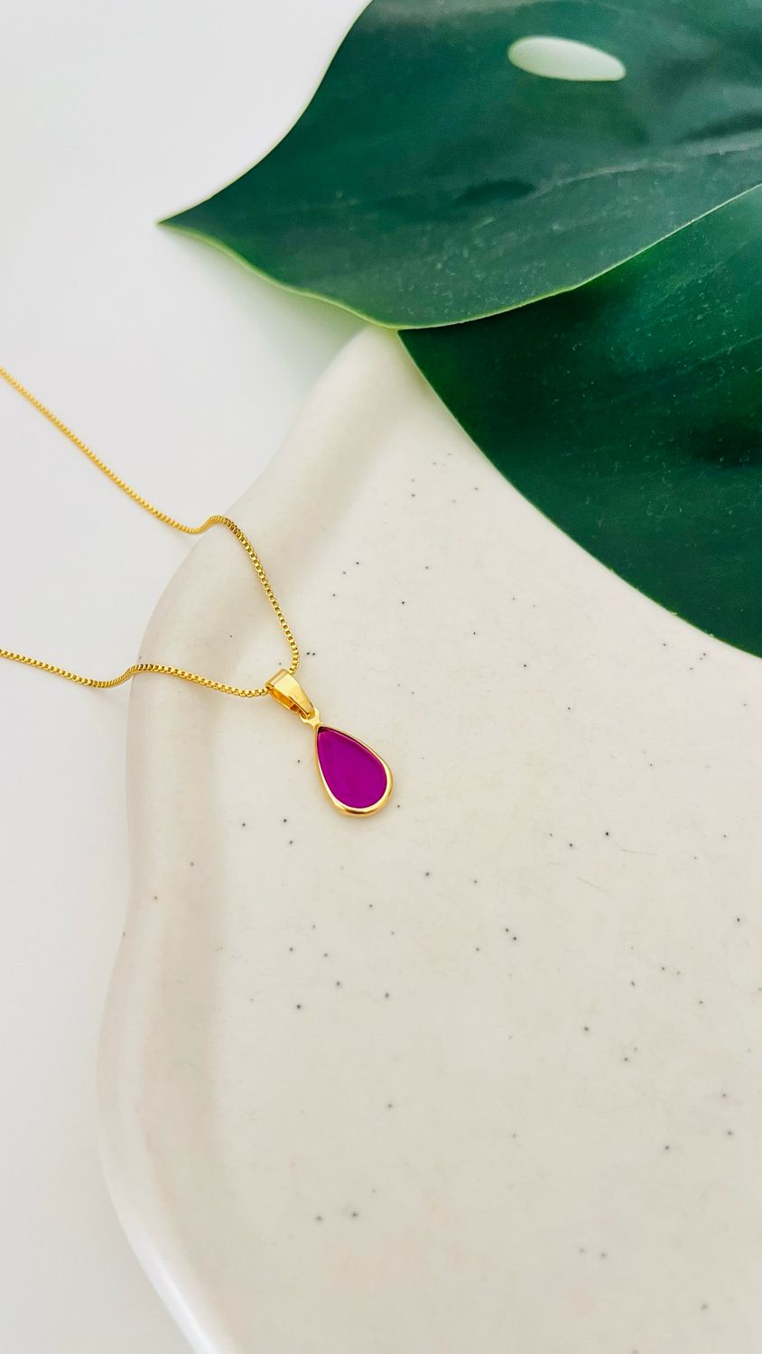 Colar Delicado Gota Ameixa