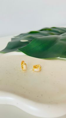 Argolinha Oval Cravejada