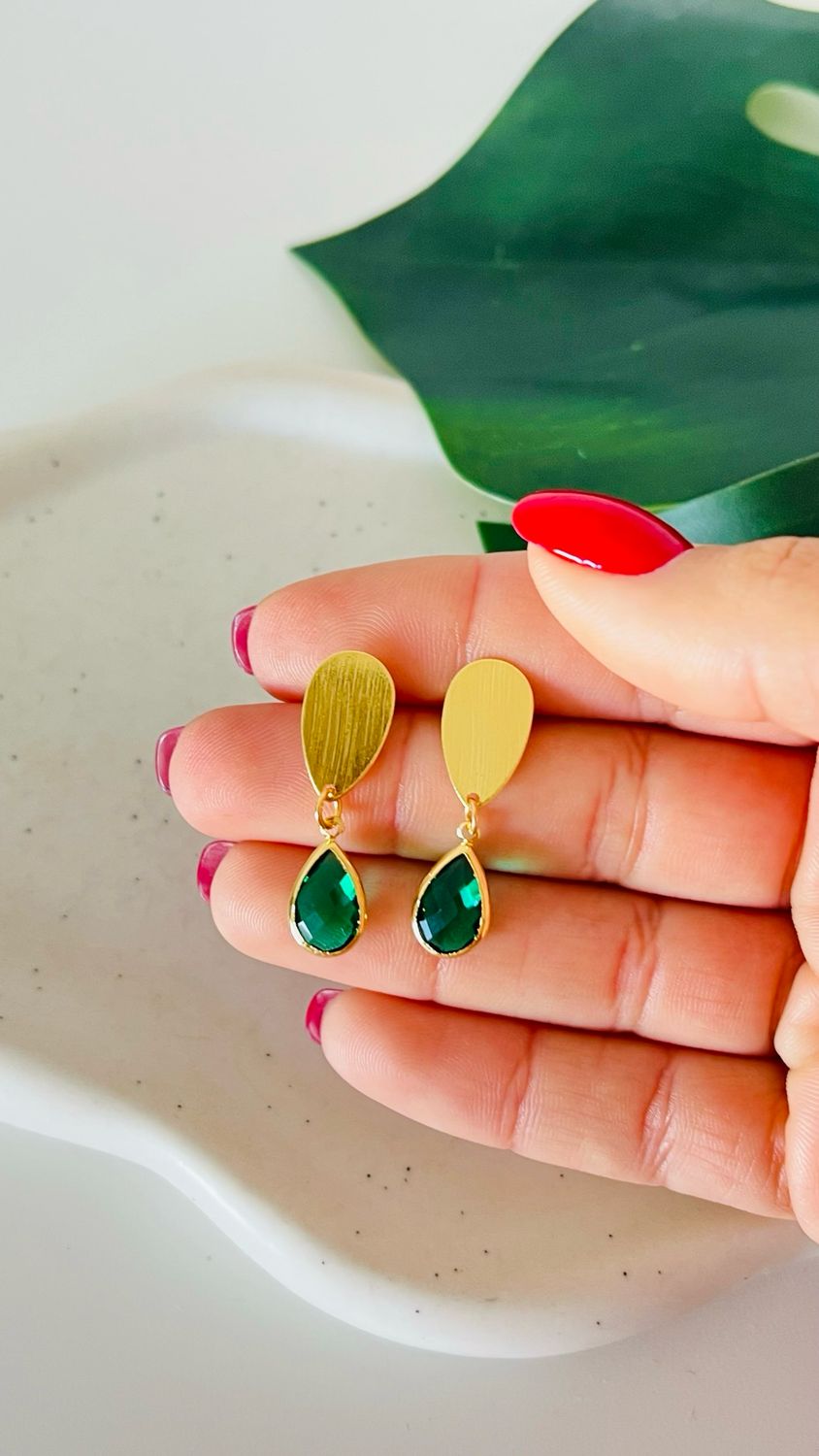 Brinco Nishmat Drops Esmeralda