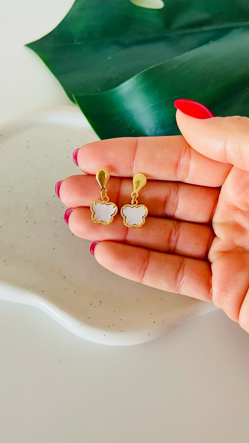 Brinco Borboleta Madrepérola