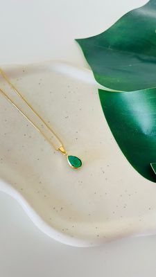 Gargantilha Gota Esmeralda