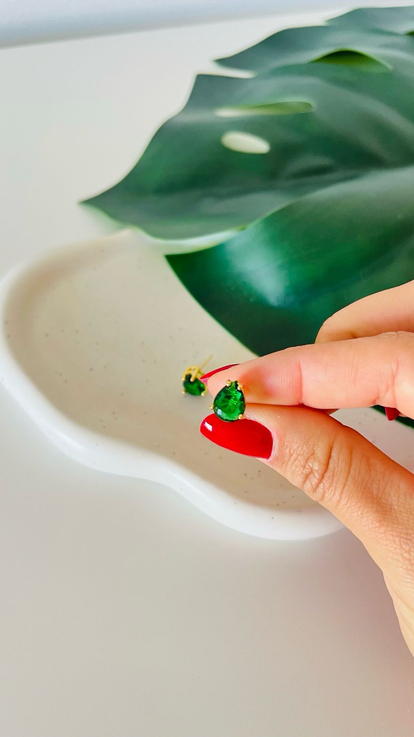 Brinco Mini Gota Esmeralda