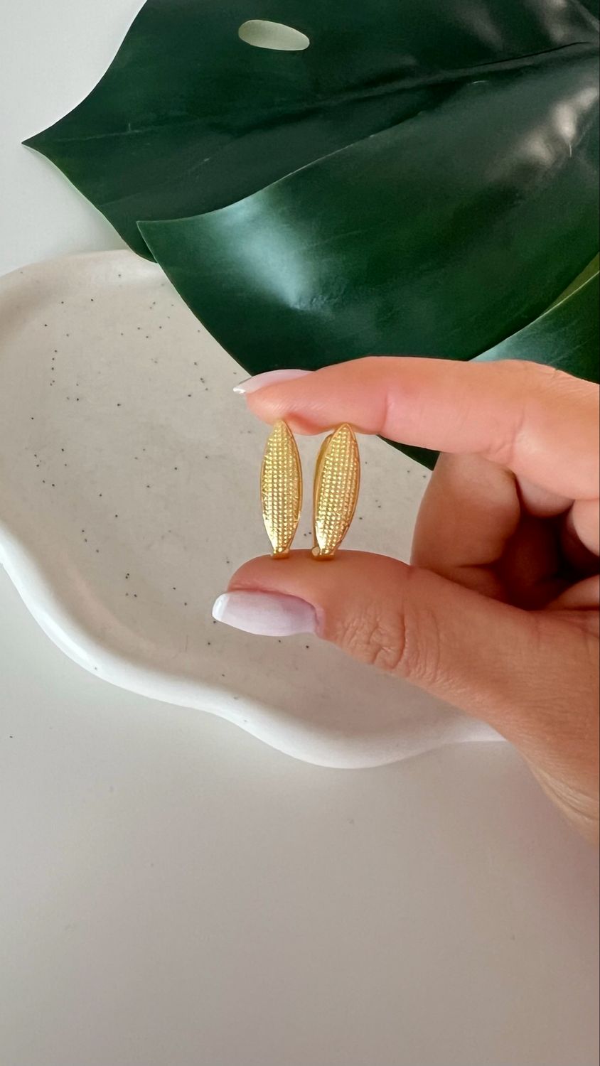 Argola Trabalhada Longa