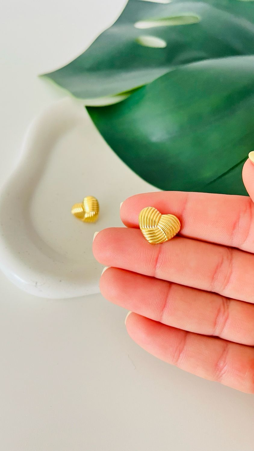 Brinco Coração Texturizado