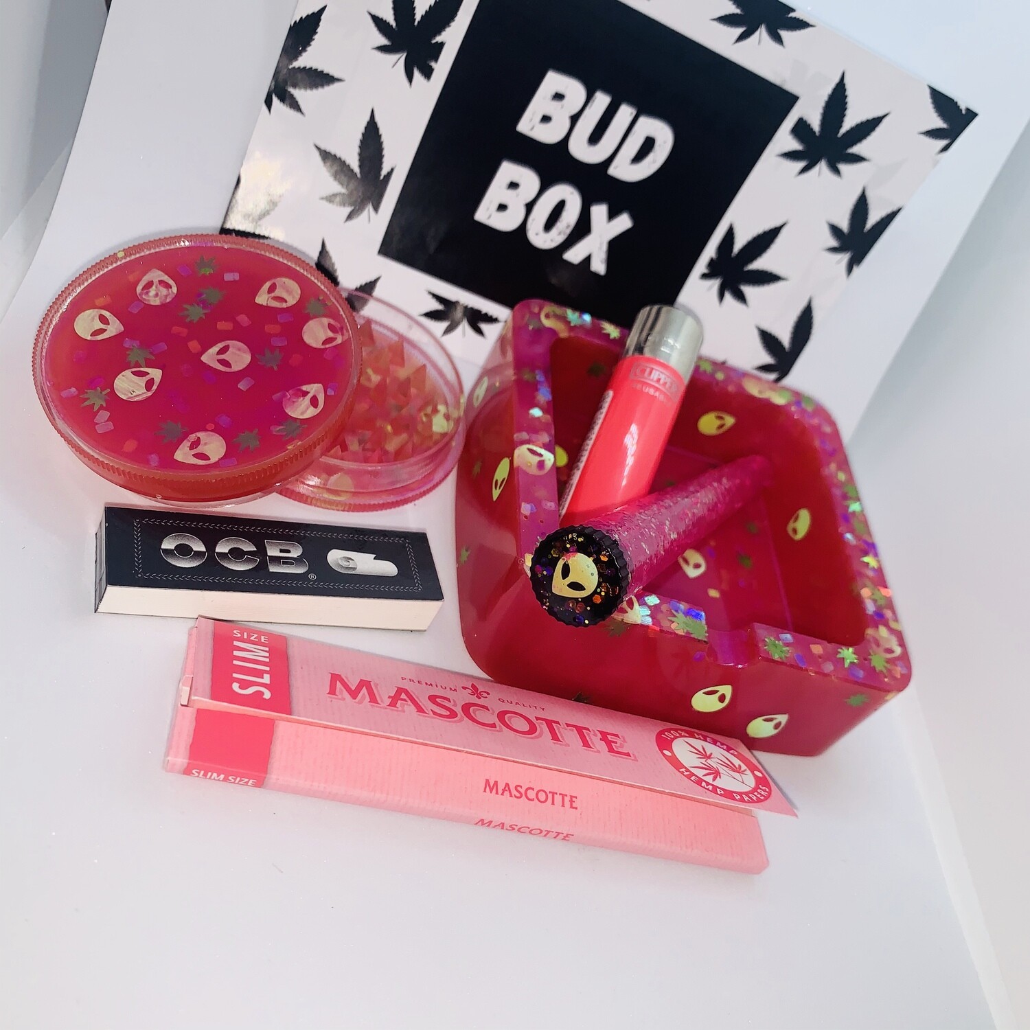 PINK ALIEN - Amnesia Collection