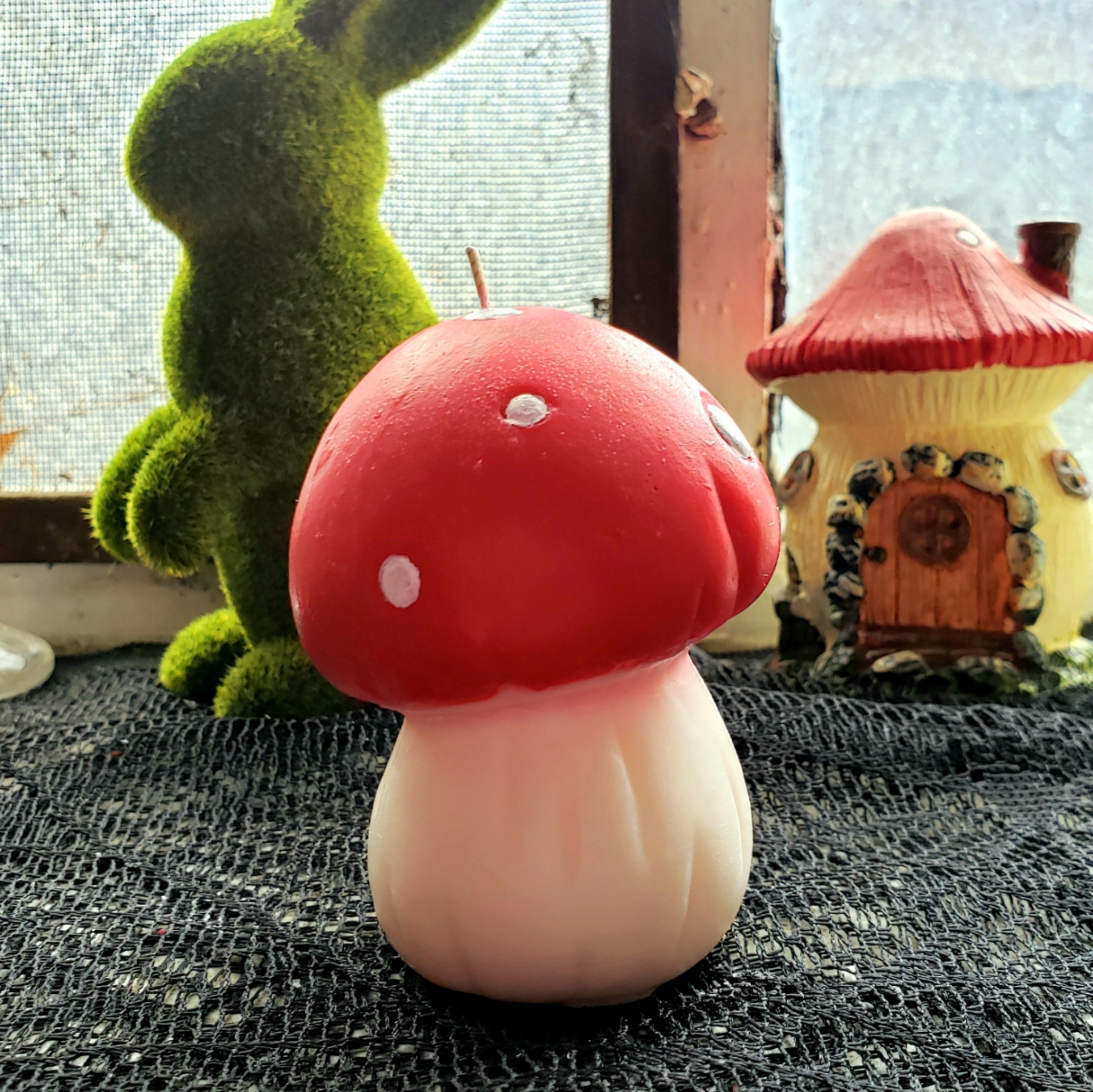Chubby Mushroom Candle - jetaime candle