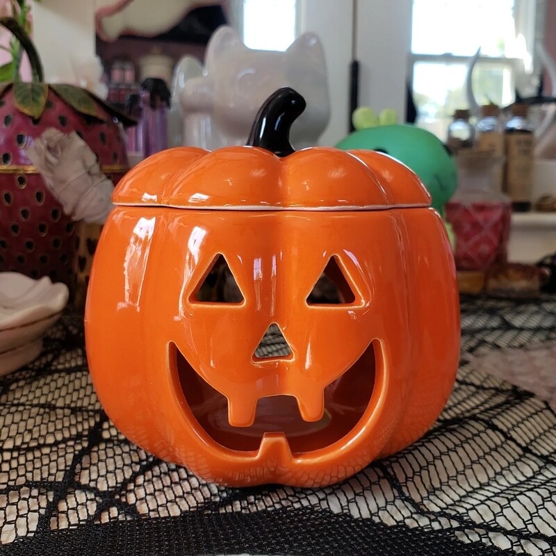 Jack-o'-Lantern Wax Melter