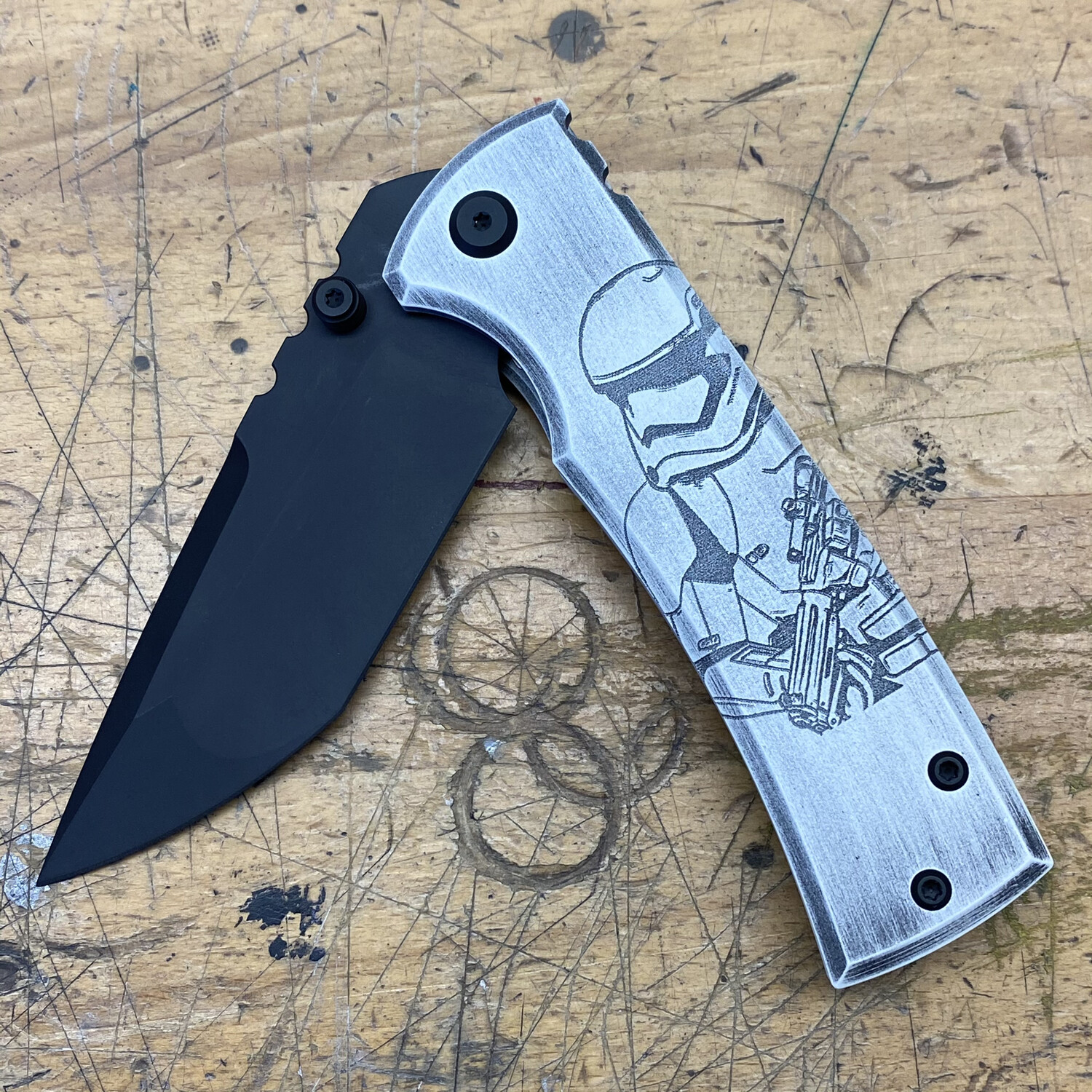 Chaves 229 Stormtrooper Tanto