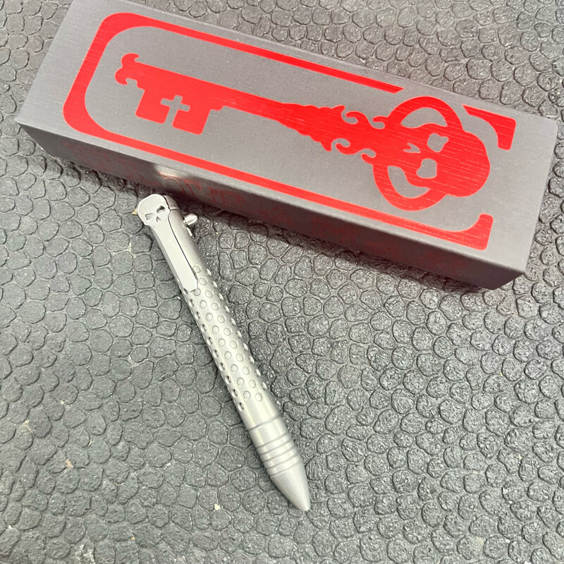 Chaves V2 Bolt Action Pen Dots