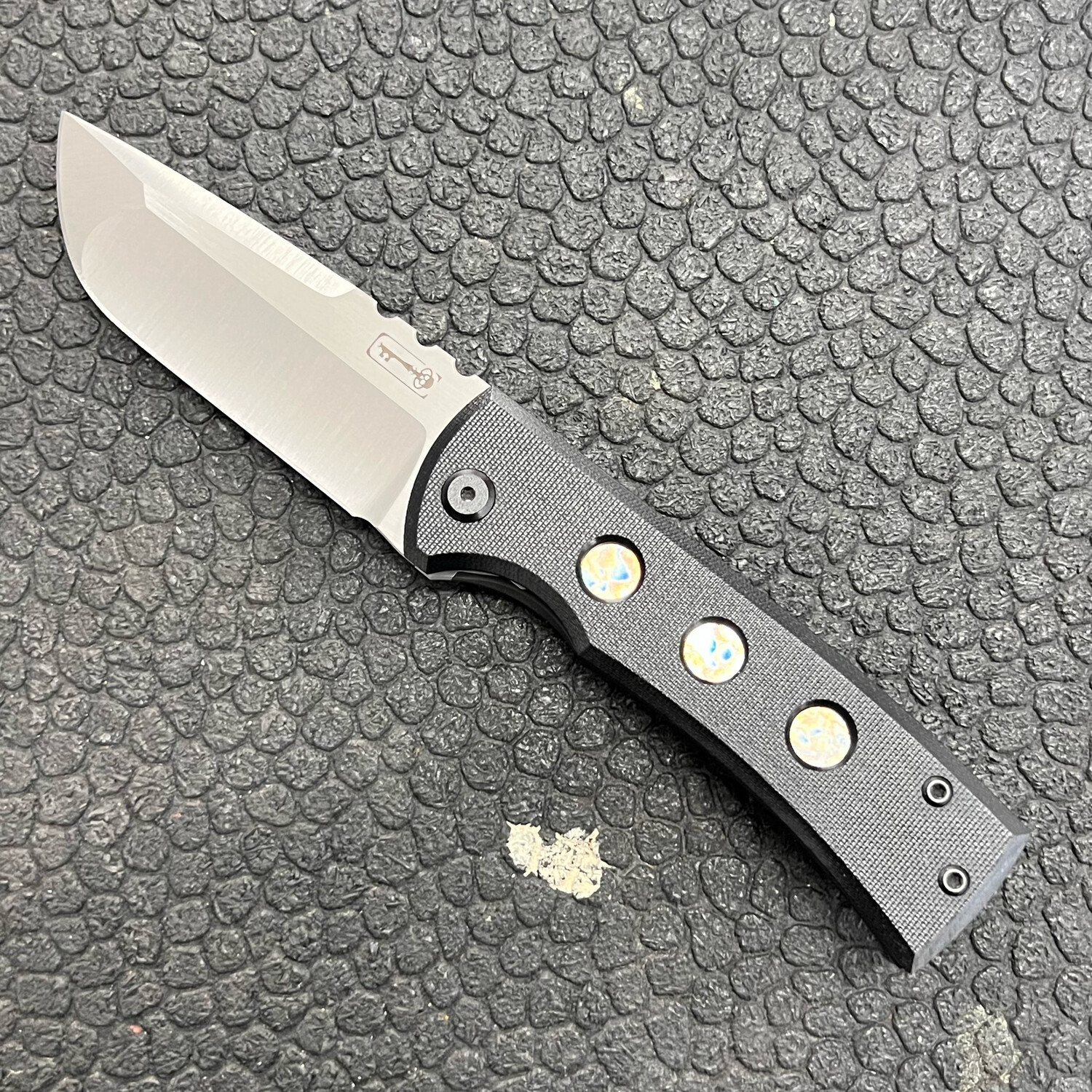 CHAVES KICKSTOP 229 G10 DROP POINT TOXIC