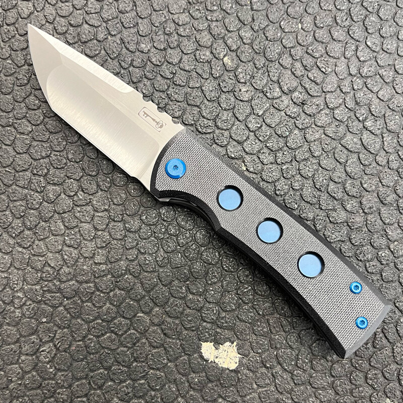 CHAVES KICKSTOP 229 G10 TANTO CUSTOM BLUE 3 HOLE CHAVES KICKSTOP 229 G10 TANTO CUSTOM BLUE 3 HOLE
