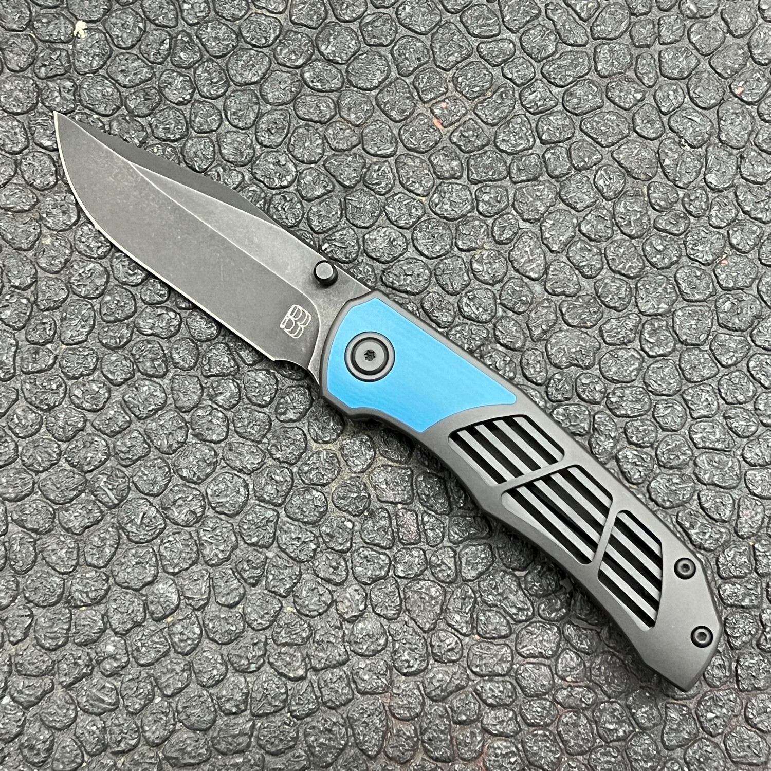 Berg Blades Iron Pup Custom SB DLC Blade