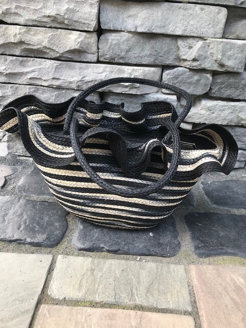 Black &amp; Beige Ruffle Purse - E11