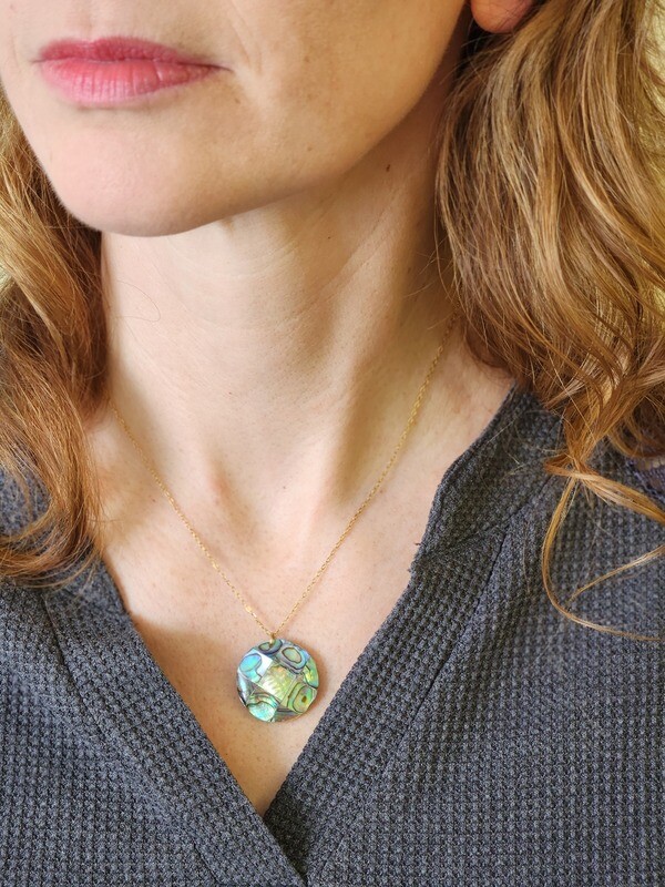 Luminous Shades Necklace - A93