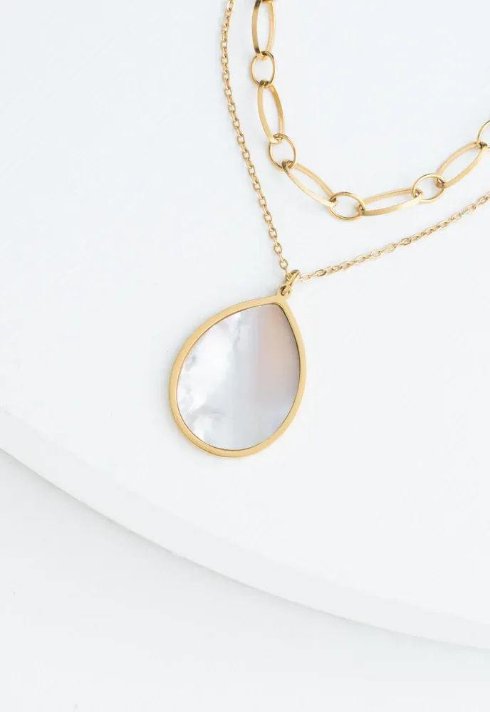 Holly Layered Mother of Pearl Necklace - A29