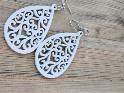 White Teardrop Earrings - A66