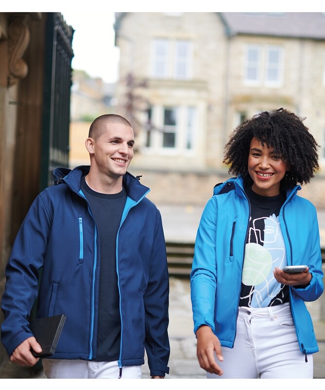 Result Core
Women's venturer 3-layer hooded softshell jacket