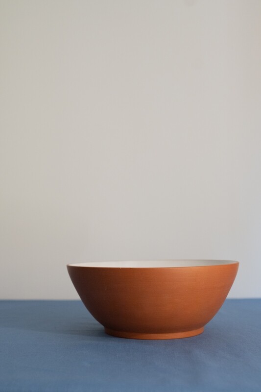 WHITE SALAD BOWL