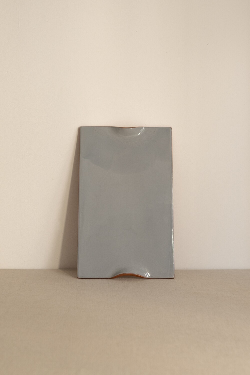 GRAY TRAY