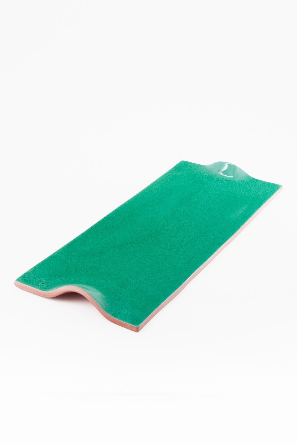 GREEN LONG TRAY BY CERÁMICAS MUNDET