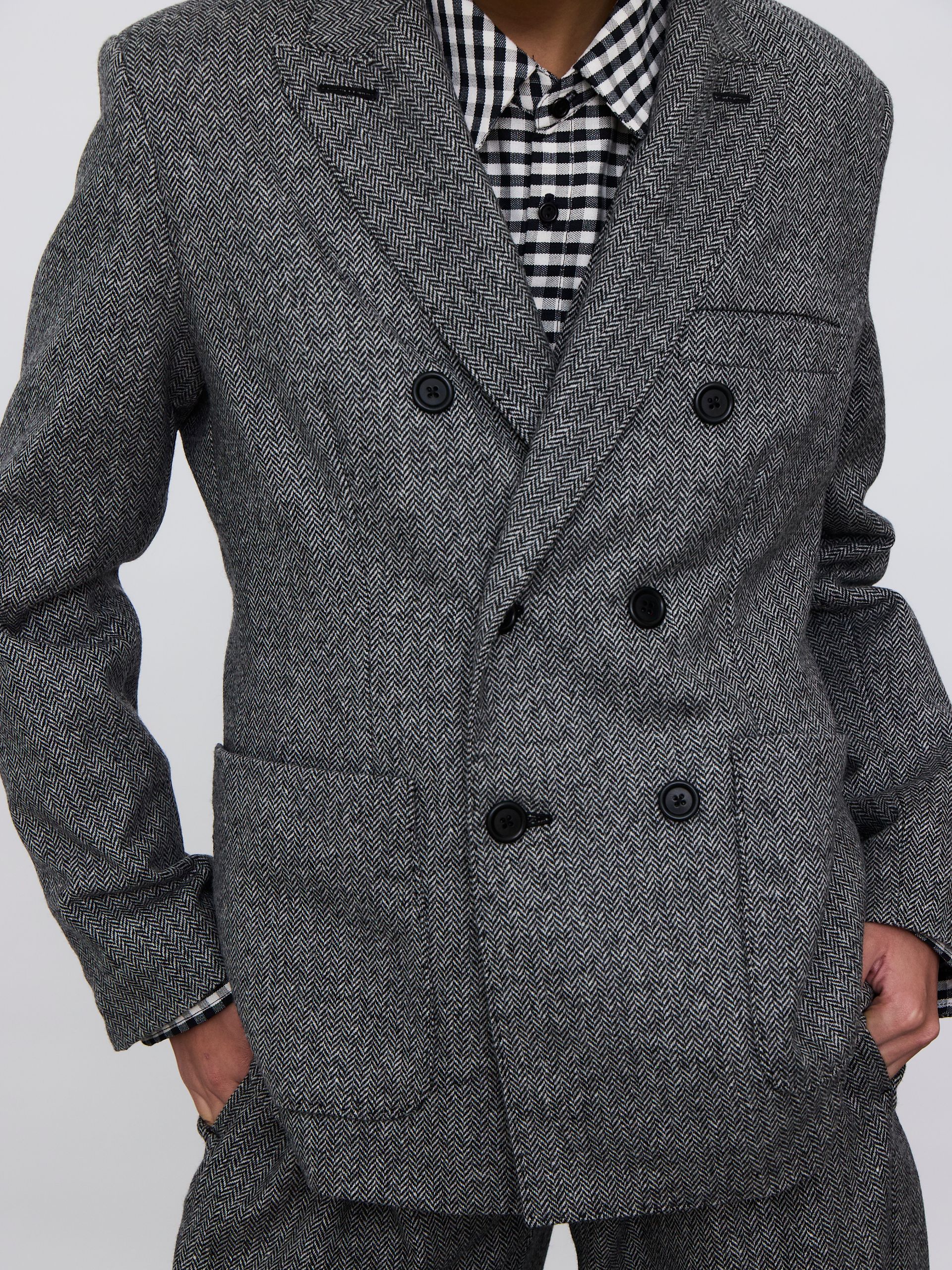 DOUBLE-BREASTED HERRINGBONE JACKET