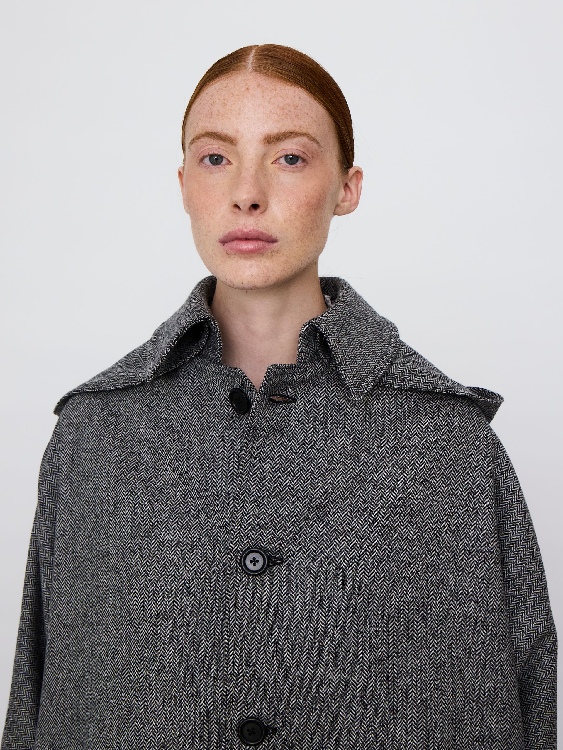 HERRINGBONE WOOL CAPE