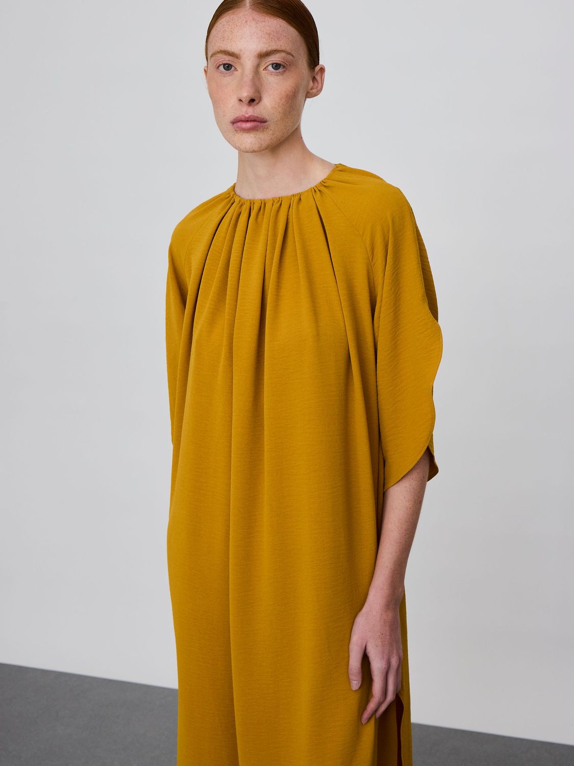 CREPE DRESS