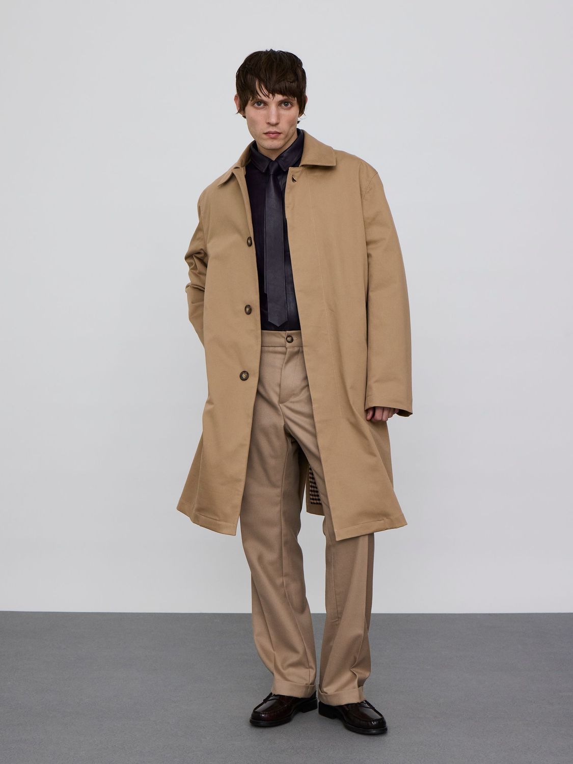 TRENCH COAT