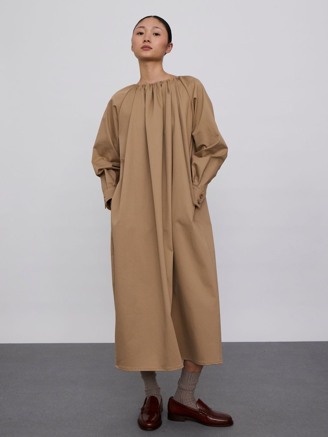 DRESS