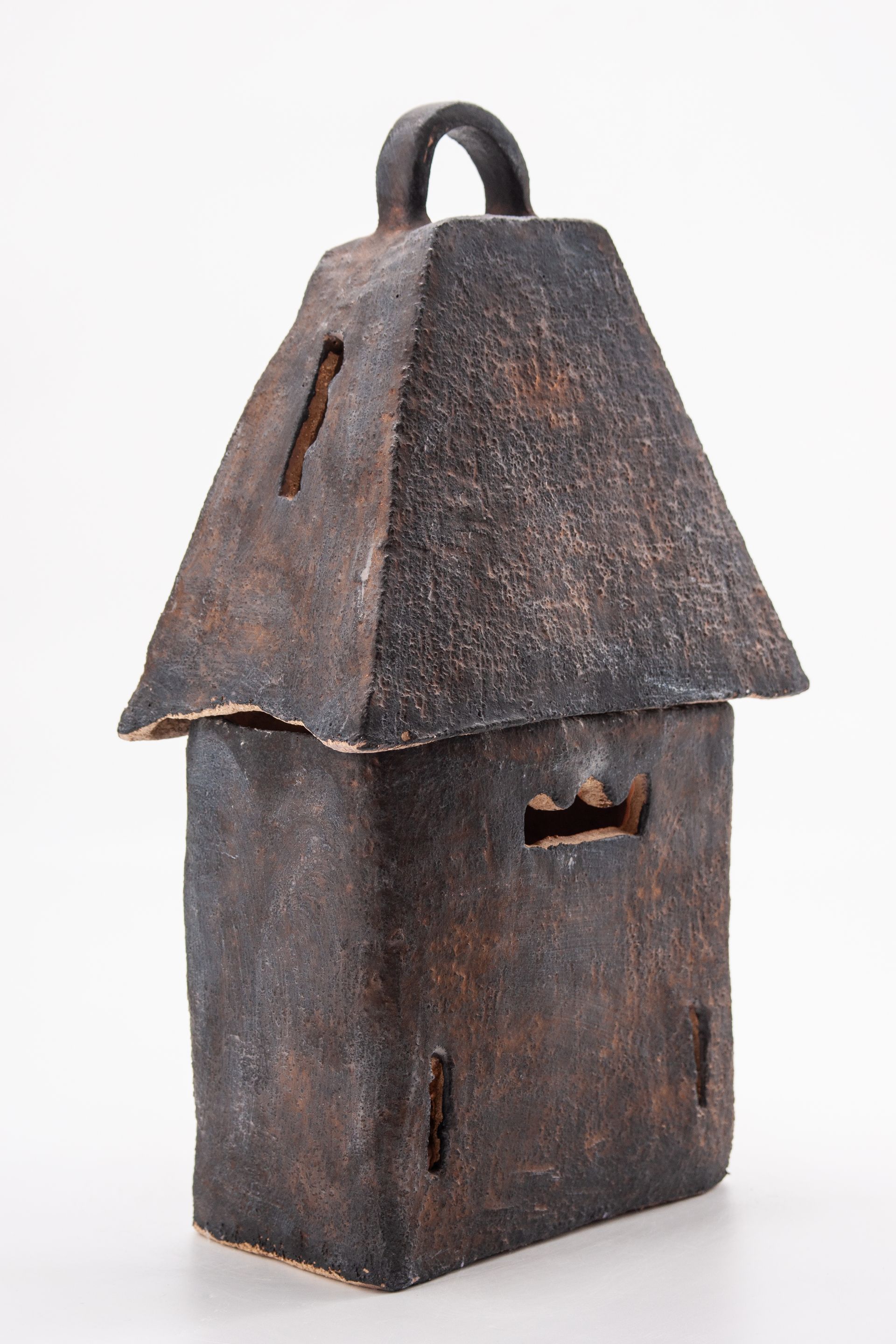 BLACK LARGE HOUSE BY OIKOS