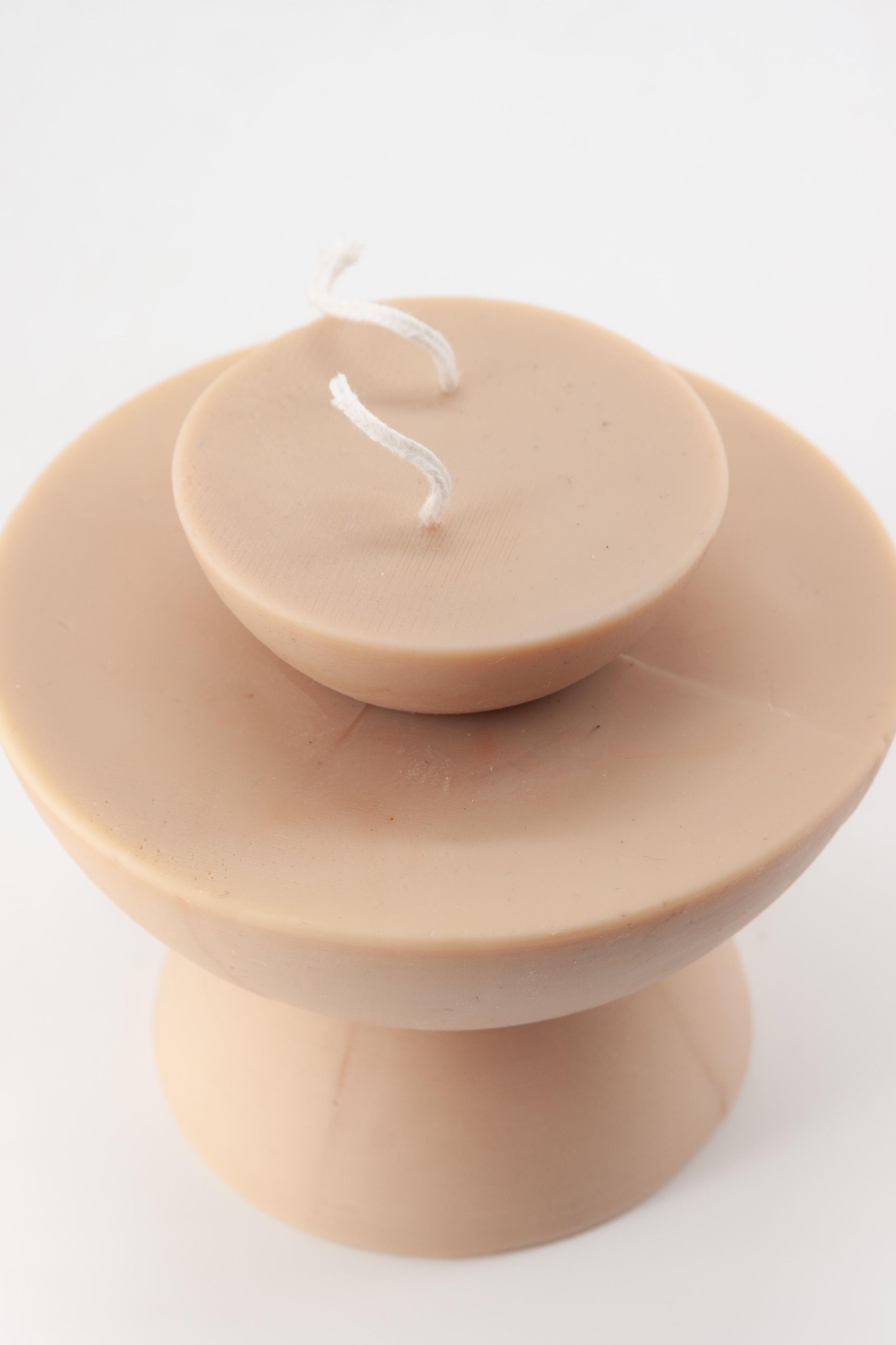 CREAM CANDLE BY PAMPA STUDIO