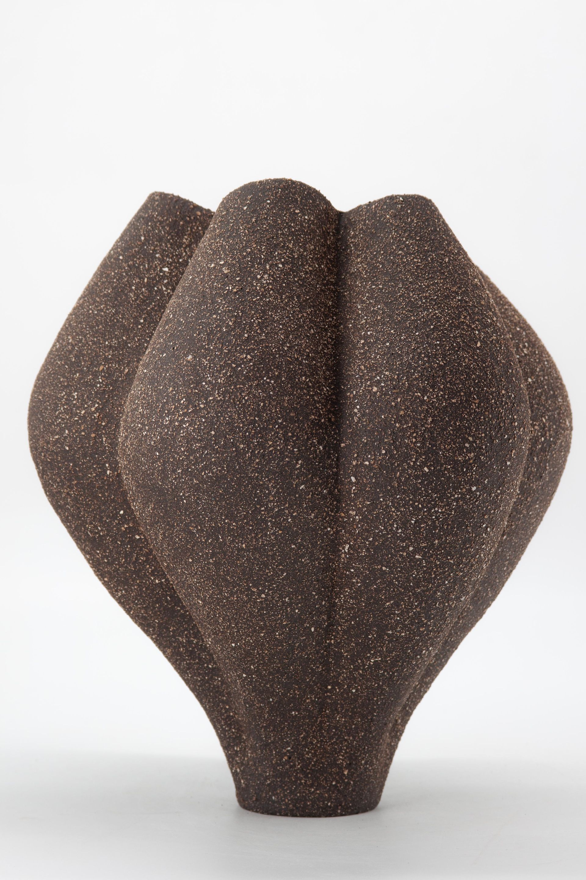 NARCISSUS SCULPTURAL BLACK