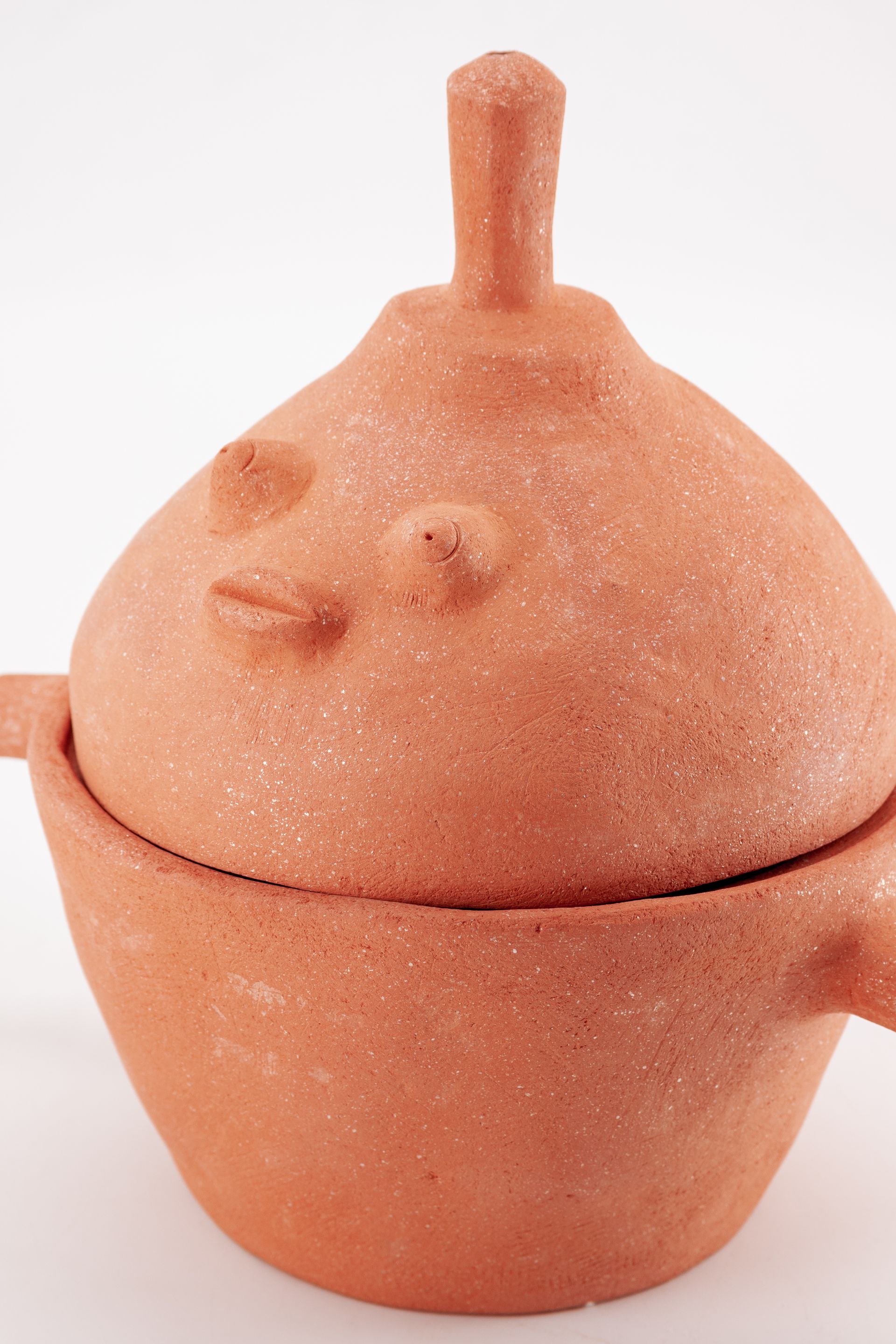 ​HANDMADE CERAMIC SOUP TUREEN BY MERITXELL DURÁN