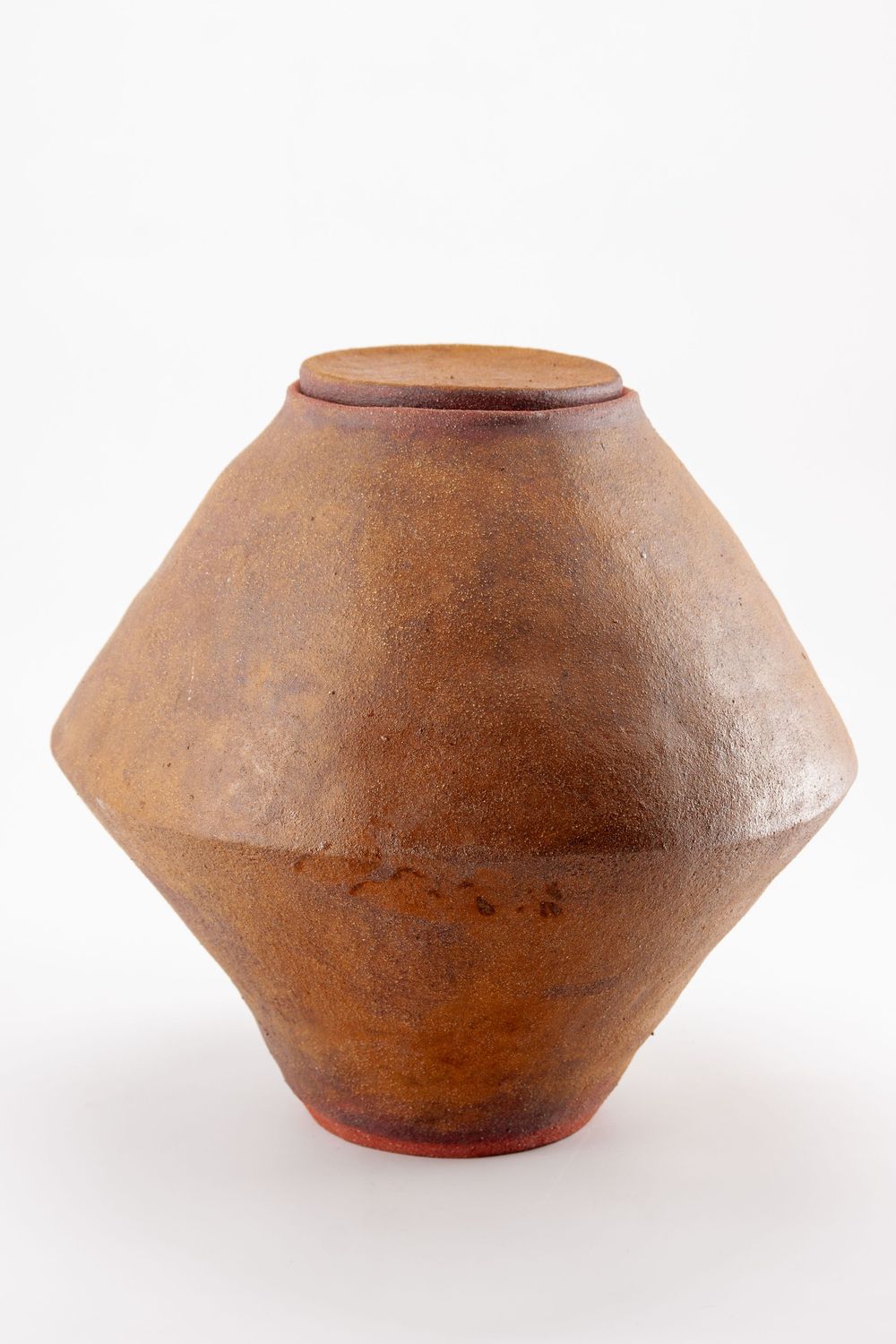 VASE BY OIKOS ESTUDIO
