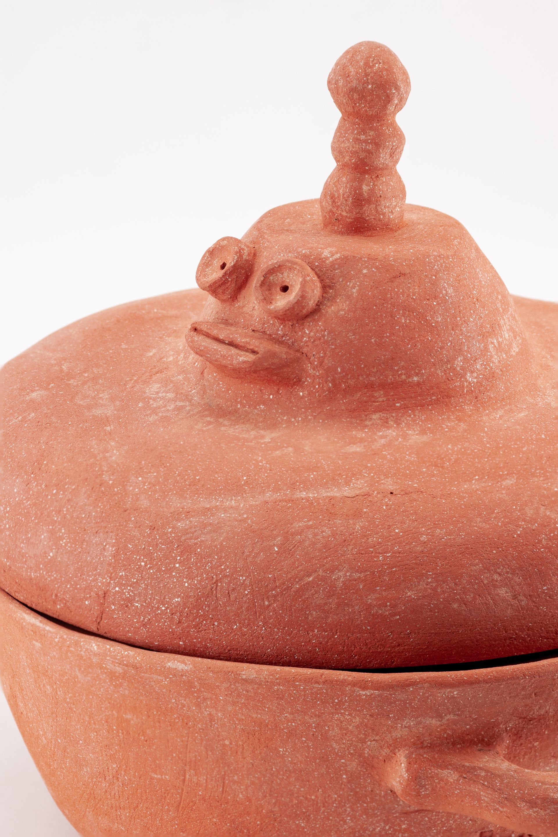 ​HANDMADE CERAMIC SOUP TUREEN BY MERITXELL DURÁN