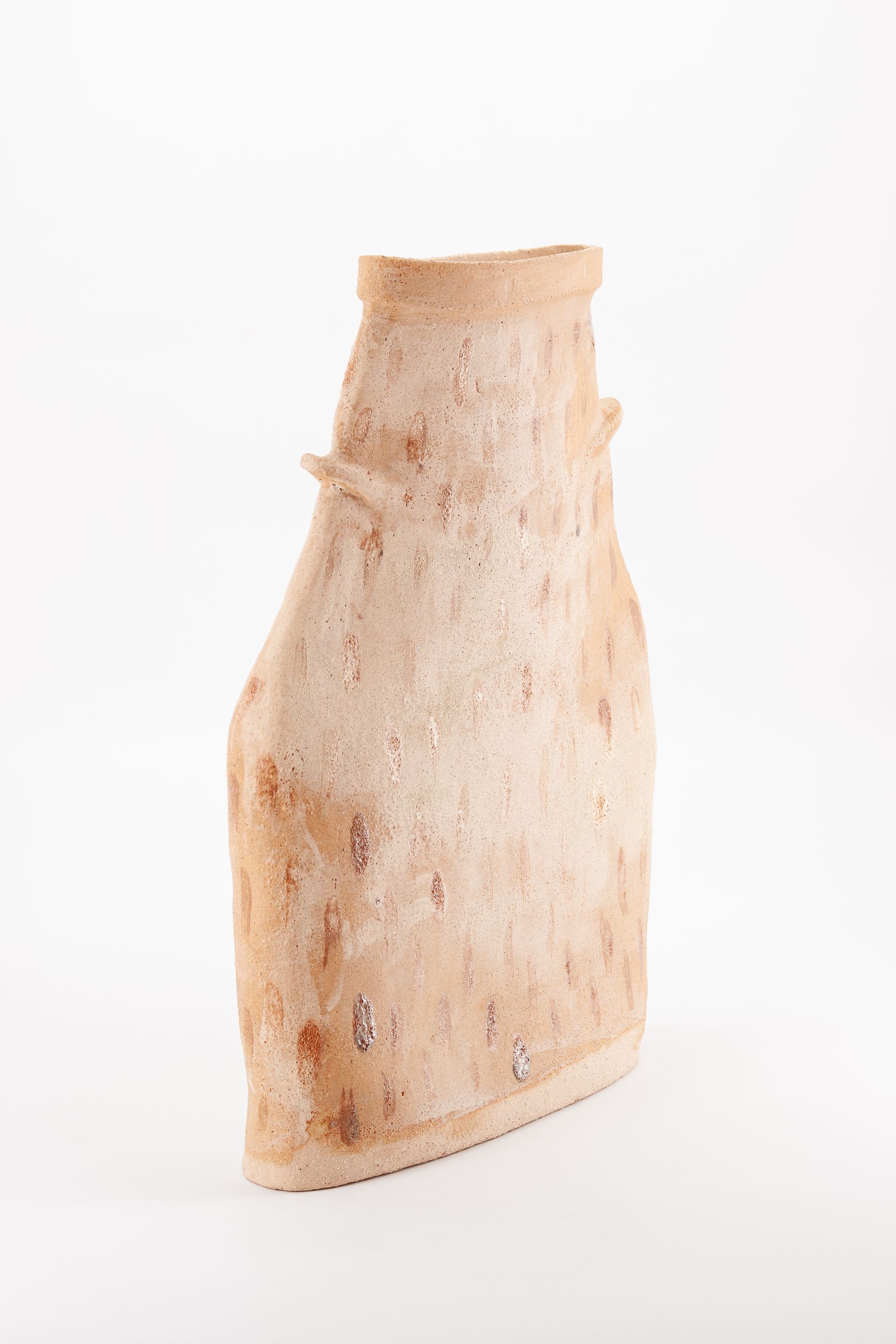 VASE BY OIKOS ESTUDIO