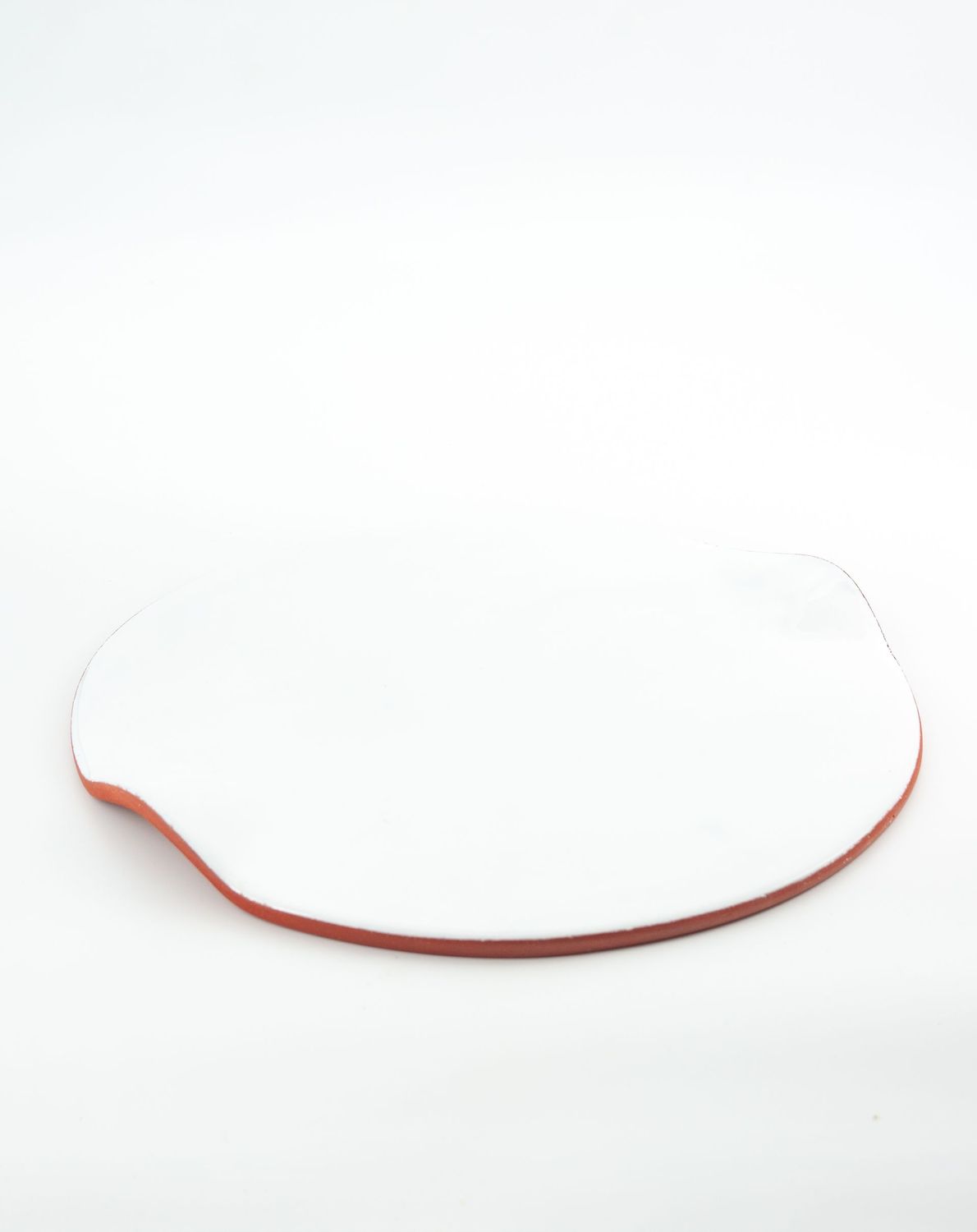 WHITE ROUND TRAY BY CERÁMICAS MUNDET