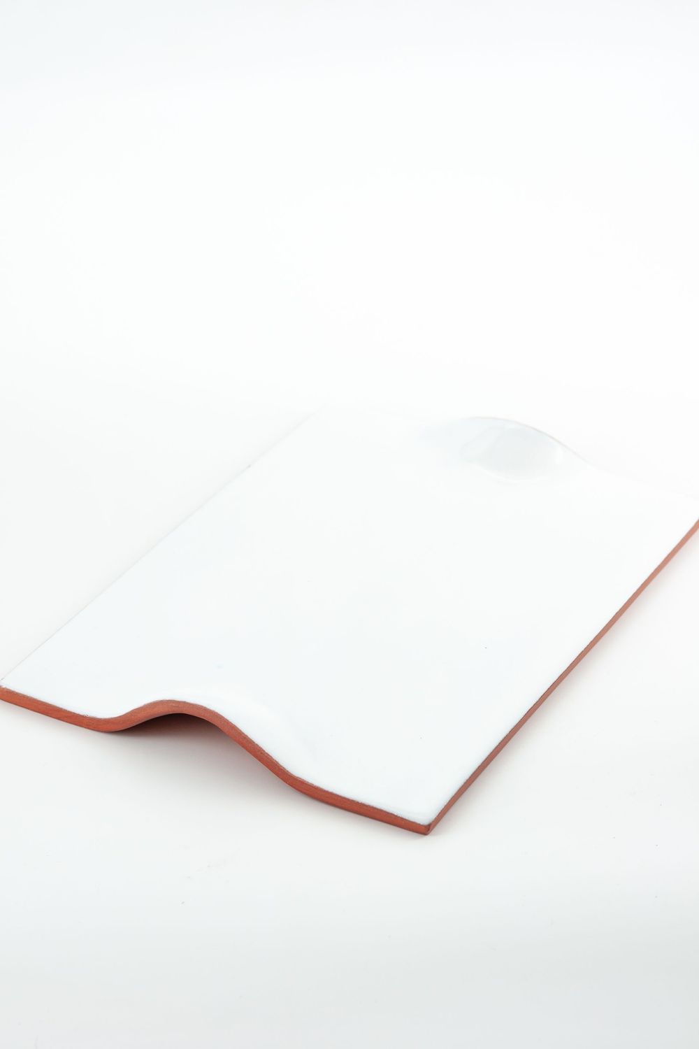 WHITE LONG TRAY BY CERÁMICAS MUNDET