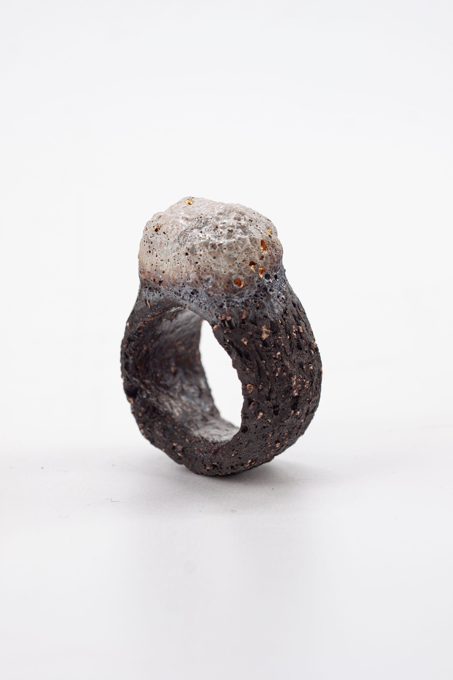 Ring No. 26 — Trinidad Contreras