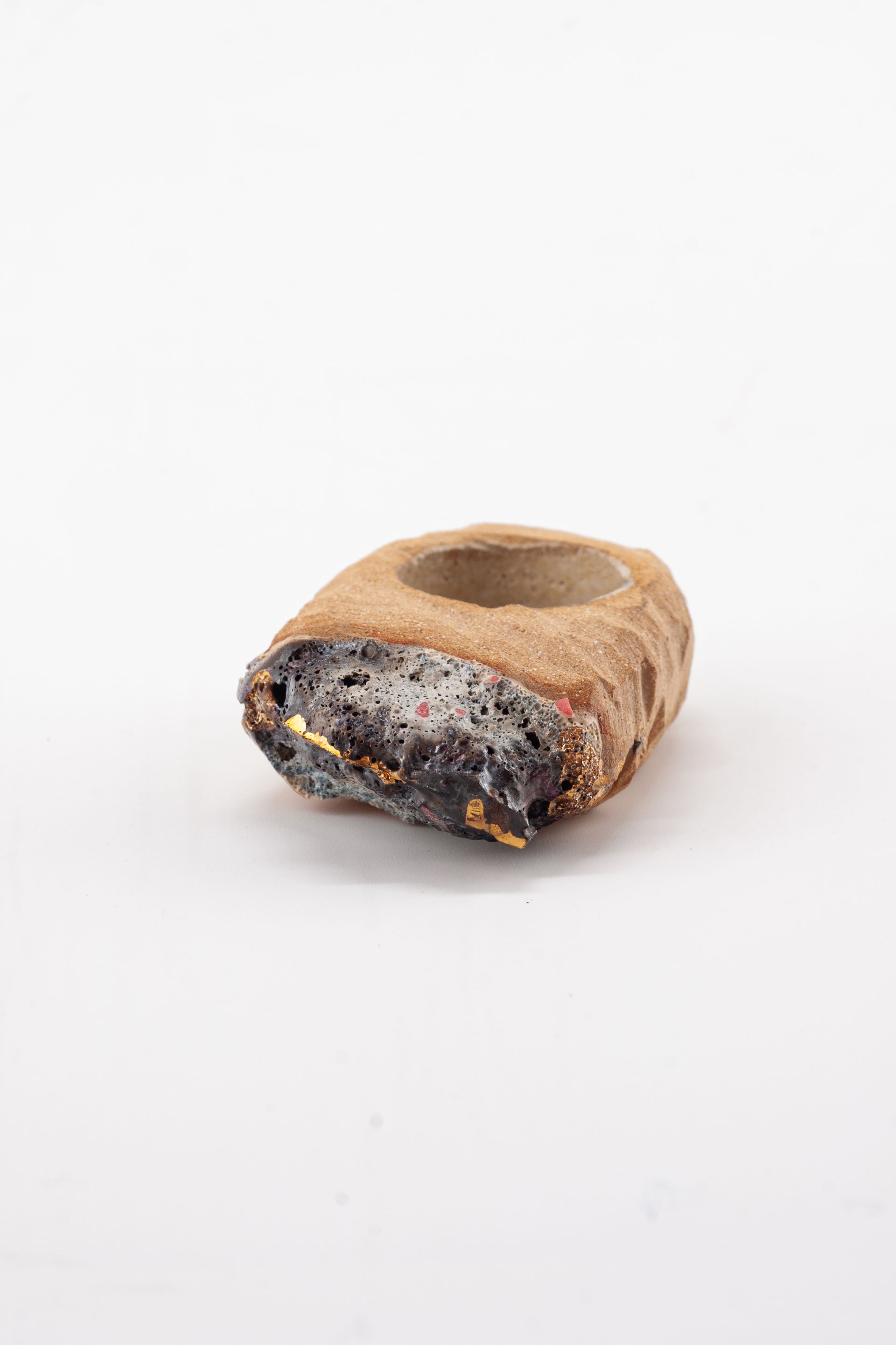 Ring No. 19 — Trinidad Contreras